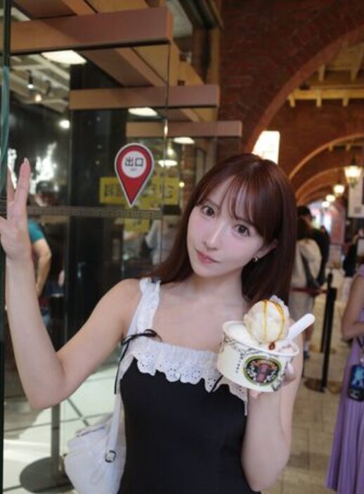 三上悠亞在台中遊玩。（圖／翻攝三上悠亞IG）