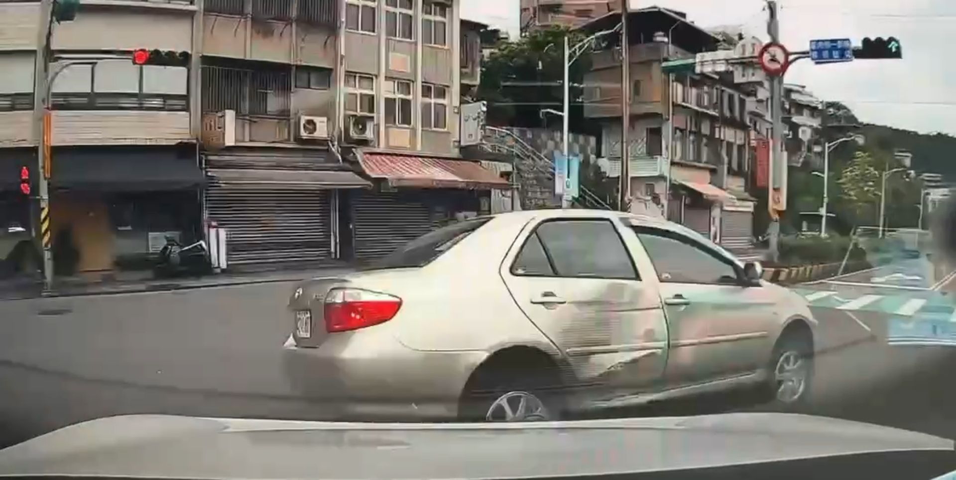 基隆市中山區中山二路一帶，昨（5）日上午10時許發生1起交通事故。