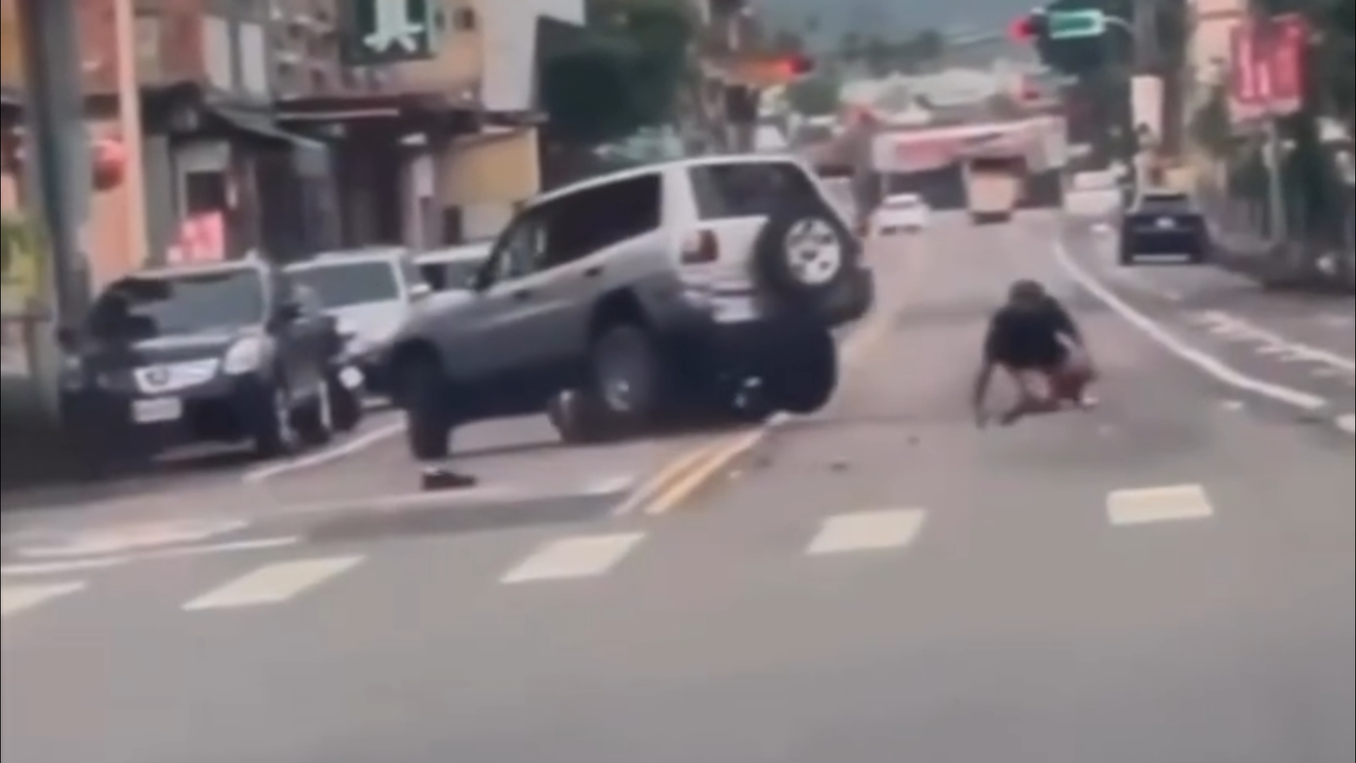 南投縣埔里鎮前（6）日傍晚17時許發生1起驚悚肇逃車禍。