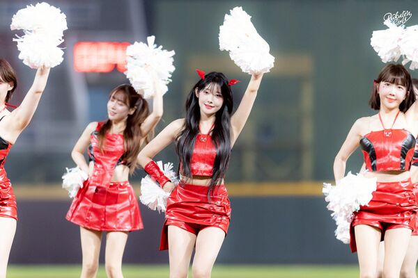 樂天韓援五本柱首度在桃園主場登場。（圖／樂天桃猿）