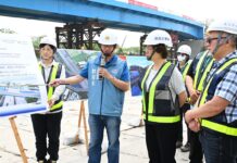 穿越台鐵軌道猶如「飛天鑽地」 大埔水溝堤岸道路拓寬歷經6次流標