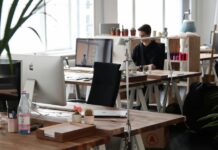 職場新人的數位適應力 透過技術工具提升初入職場的競爭力