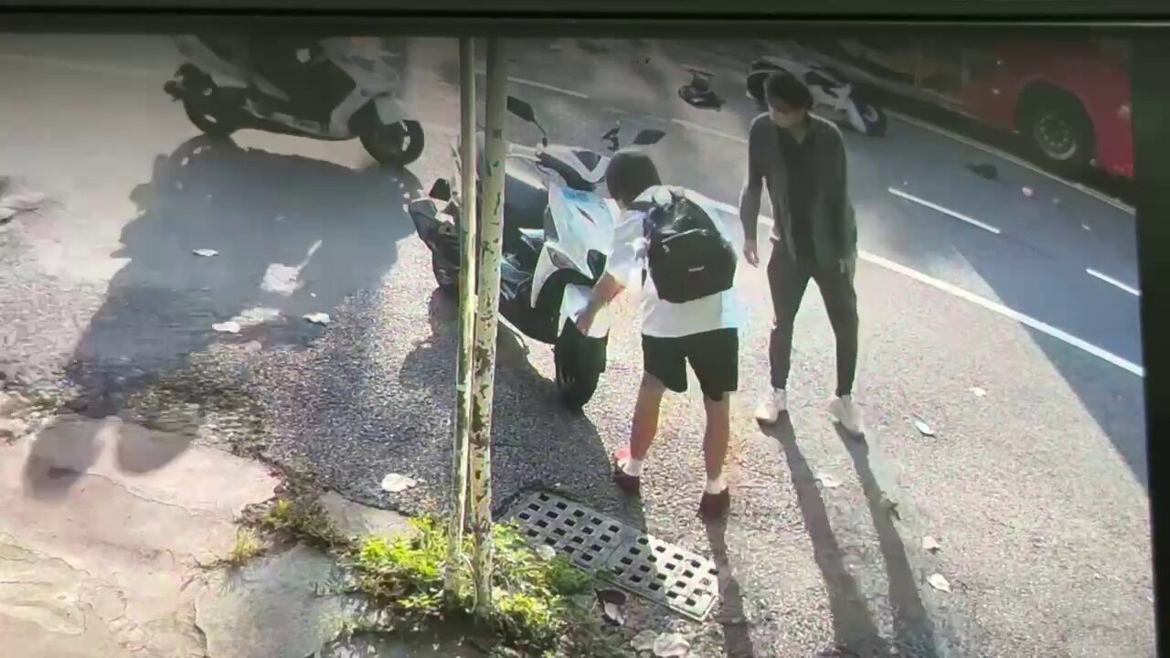 ▲台南28歲女警遭輾死！網友見這一目全怒了...冷血女大生遭網怒 肇事騎士、司機獲請回（圖／記者王俊勝 翻攝）