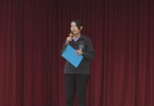 高虹安勤走基層 與鄰里長宣導市政建設