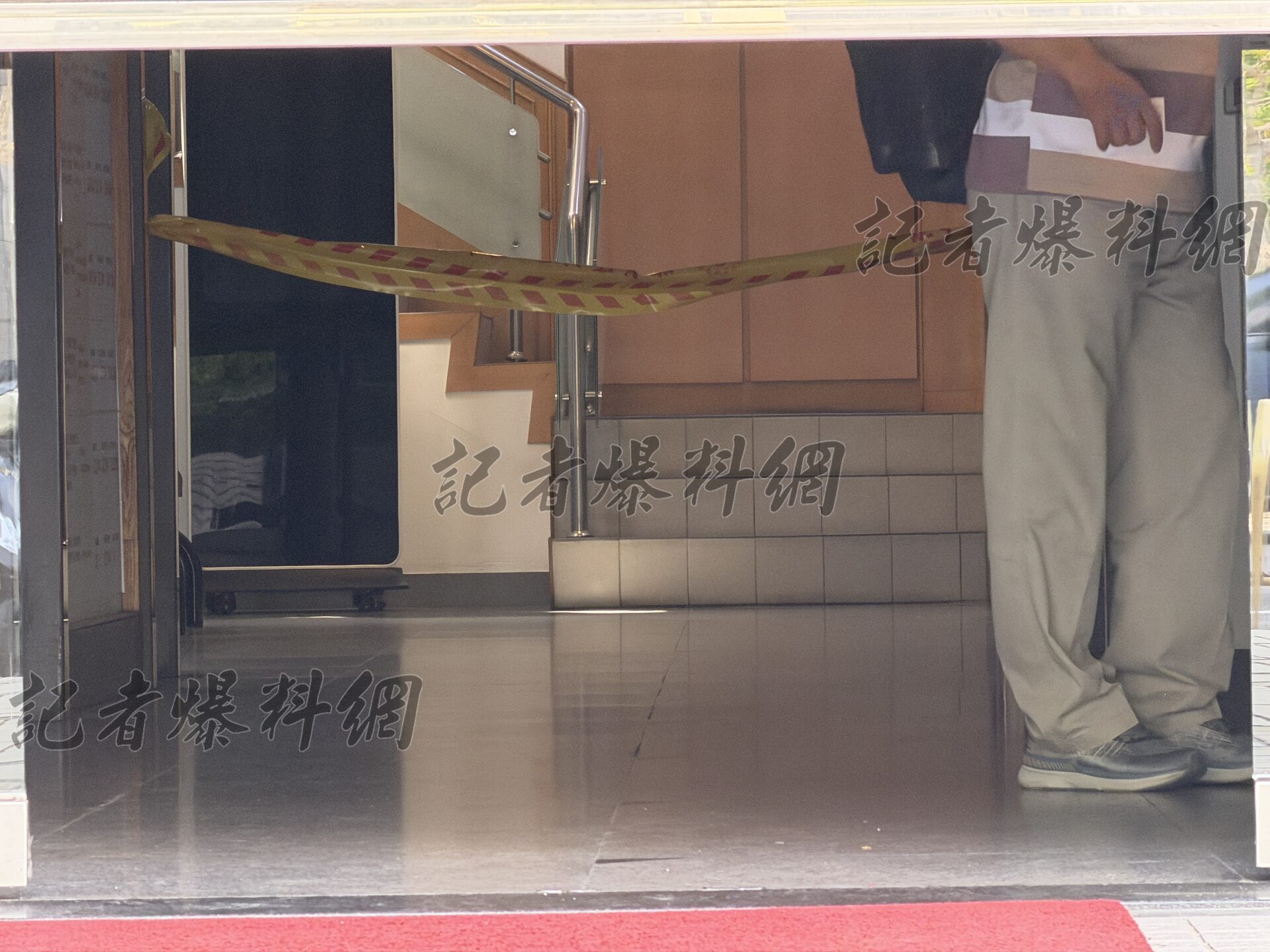 ▲台南眼科診所驚悚意外！貨梯疑故障 打掃阿姨遭夾殺「身首分離」亡 （圖／民眾提供；未經授權請勿翻攝）