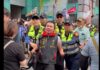 「想紅啊!」吃屎哥蛋襲柯文哲遭送辦 降保1萬元掀熱議 網憂:恐成不良示範