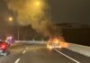 國道1號中壢出口匝道火燒車! 駕駛急逃生