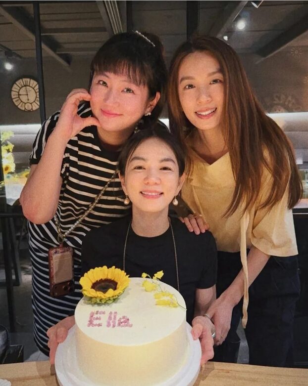 S.H.E合體為Ella慶生。(圖/翻攝Ella IG)