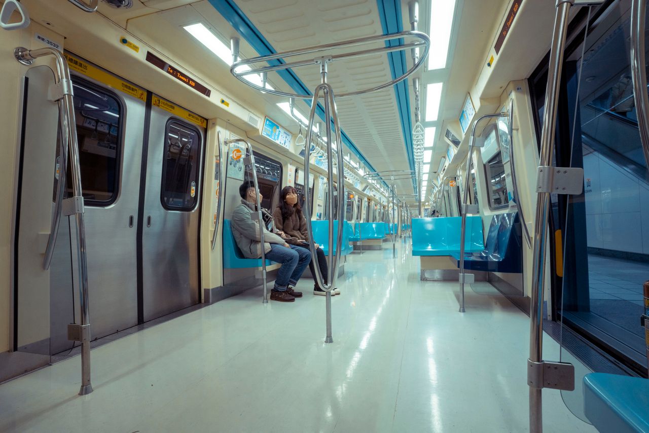 北捷「板橋站」傳爆炸聲!雙向列車一度停擺,北捷說明了。示意圖/pexels
