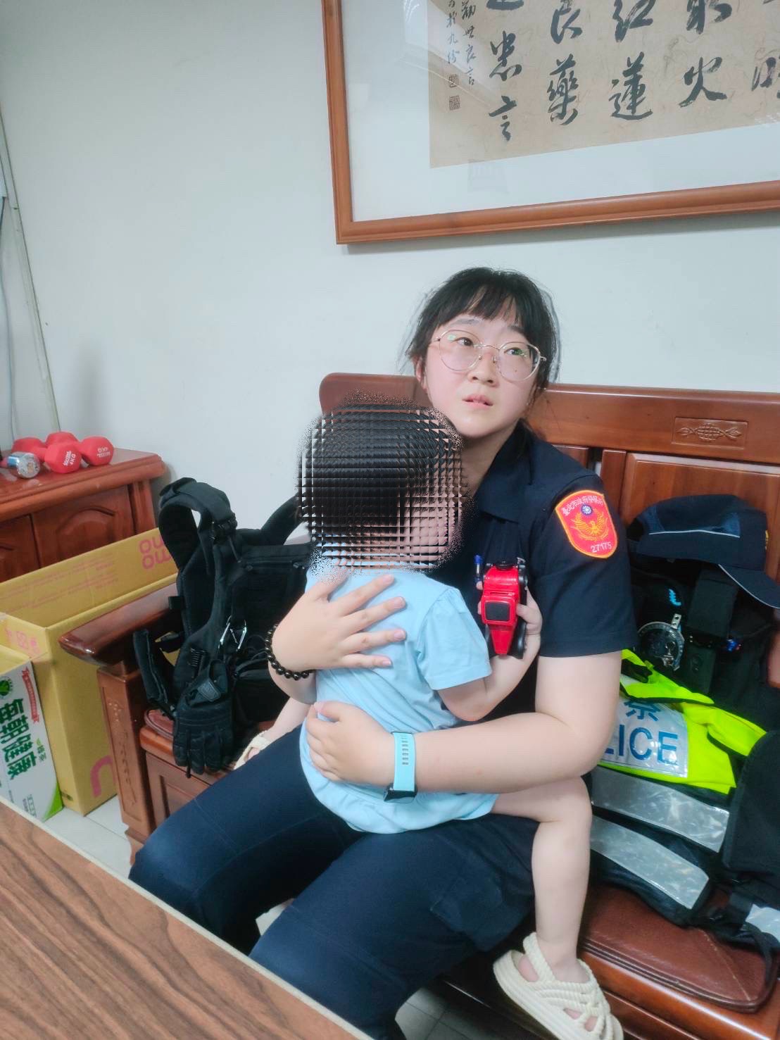 北投夏日祭3歲女童走失急哭 女警化身保姆安撫協尋助母女團圓