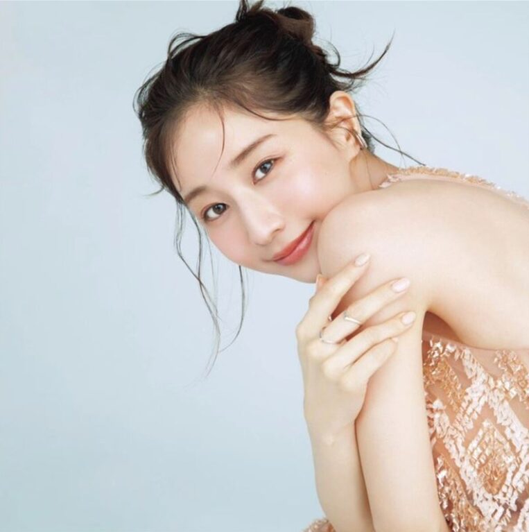 龜梨和也宣布結婚，新娘田中美奈實已懷孕。（圖／翻攝田中美奈實IG）