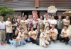 翁章梁化身「打貓街長」巡田水 品味民雄創意料理展現地方風味新魅力
