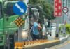 影/花蓮台9線疑行車糾紛!「鐮刀 vs 超大扳手」2駕駛當街叫囂 網友:後面軍卡應該看傻眼