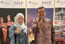 馬來西亞觀光局國際推廣處(亞洲和非洲)資深處長 Manoharan Periasamy 先生(右)與馬來西亞觀光局在台辦事處副處長娜伊瑪荳(左)