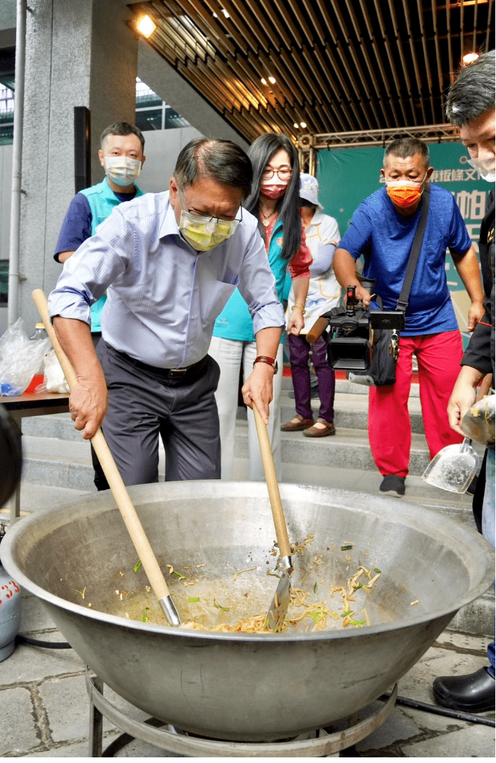 網拍「隱形眼鏡盒」小心成違法賣家!