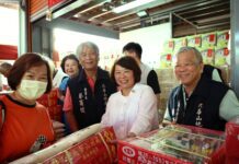 九華山地藏庵發放贊普品 與嘉市府攜手傳遞中秋溫暖