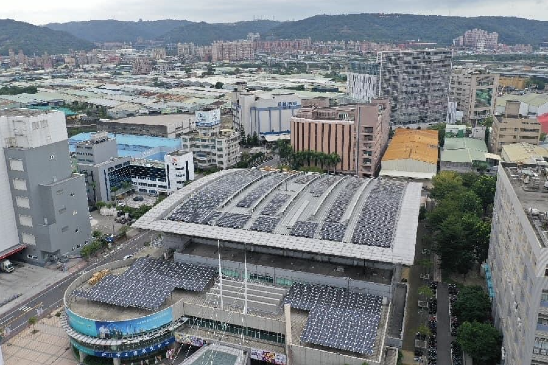 加速能源轉型     新北太陽光電、淨零碳示範場域補助加碼     即日起受理申請