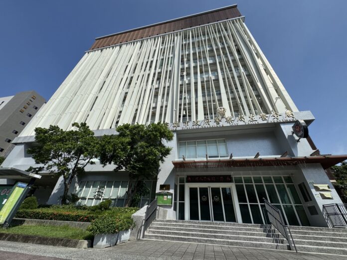 6A4AA81B-A9FC-43C2-AE7D-7A36CD61E4E8