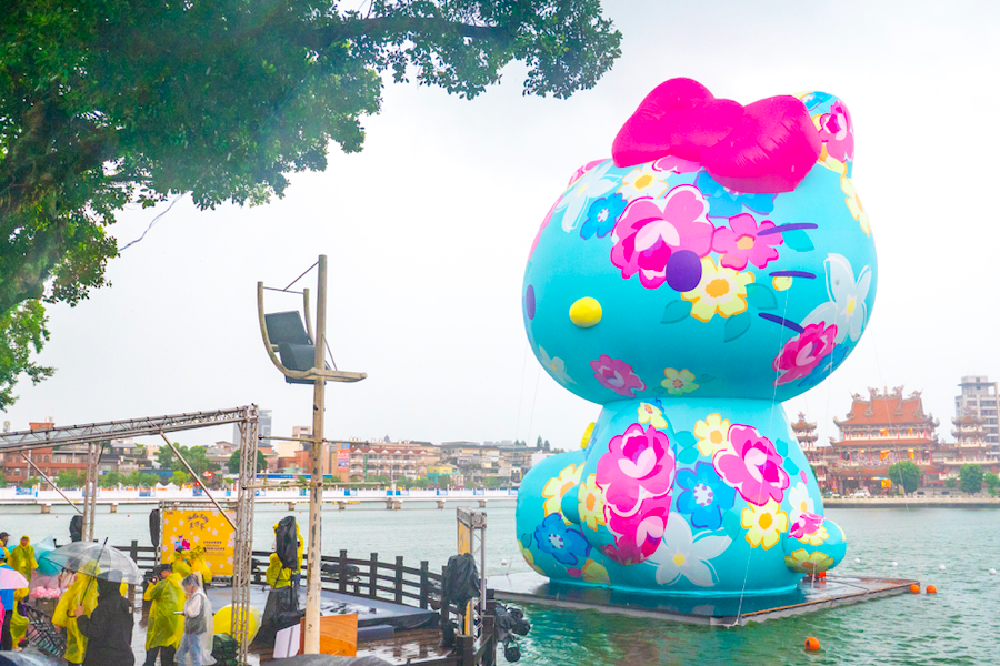 最萌結合最傳統     全台最大Hello Kitty客庄裝置作品嗨翻龍潭