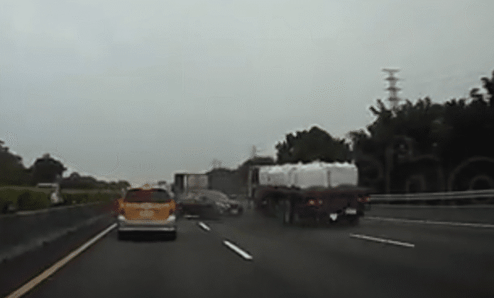 81646-852006476219603733878461373841149026216443119469277020820036895655