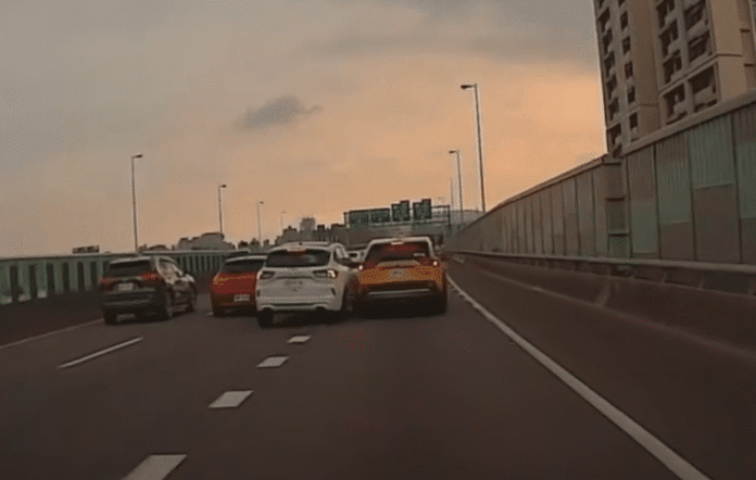 82678-879698400943156482556735561976121643054333958389437975586298361563