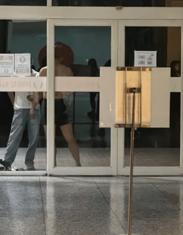 85052-066223261-285125091870286149663183486096774608618820414