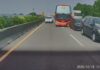 影/國道塞車減速!遊覽車沒煞住連撞前車2次 目擊駕駛:車速再快一點就連環車禍了