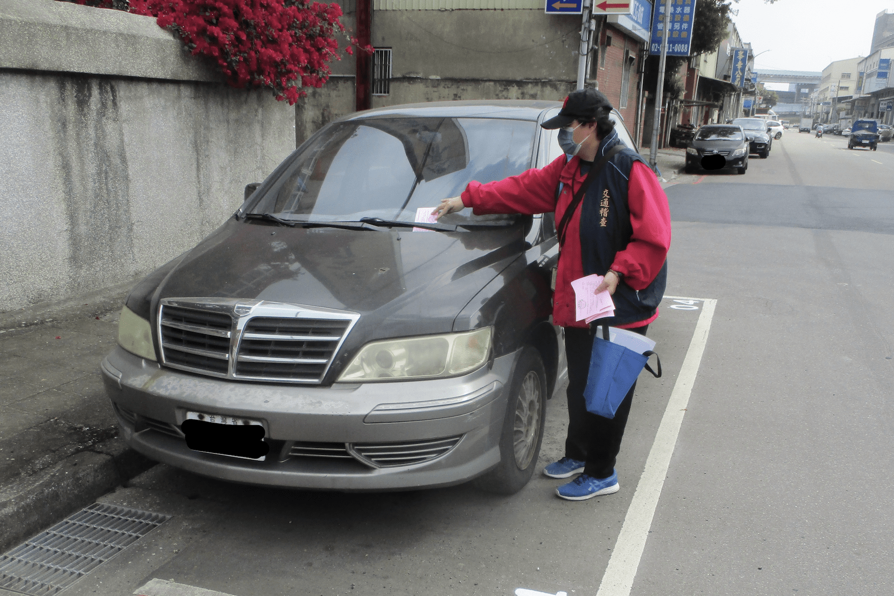 新北市增加收費停車格     3/1起淡水、三重等地176格將納入收費管理     有效杜絕車輛久停占用