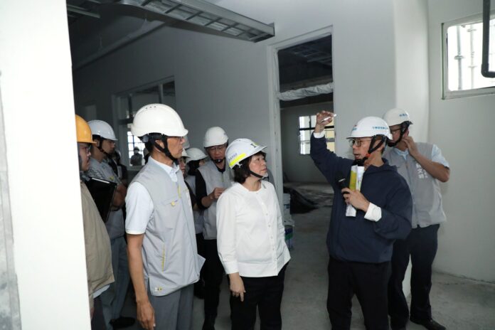 906659771adfb8f26346b93010447abc