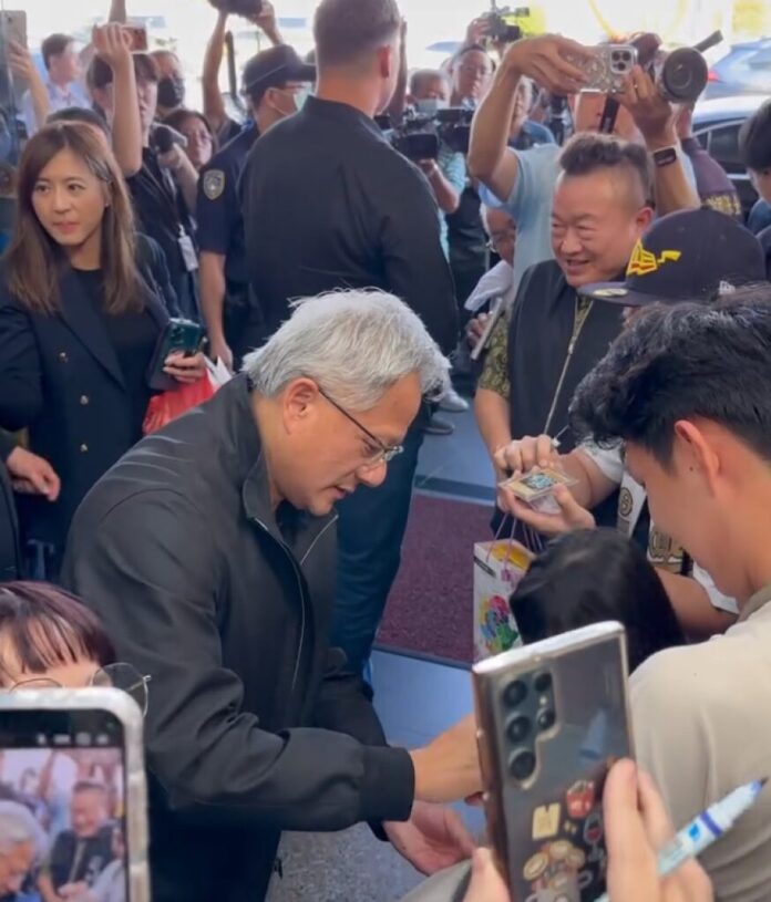 94072-397468785393634820859142100859166199625746623436897612944286508163