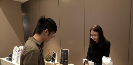 ▲Vita A Simple Café法星自家烘焙咖啡在咖啡館密度的城市，必須要有獨特經營手法才能穩扎穩打。它們除了獨特咖啡豆烘焙外，手工甜點、果醬也別具風味。（圖/張辰卿攝）