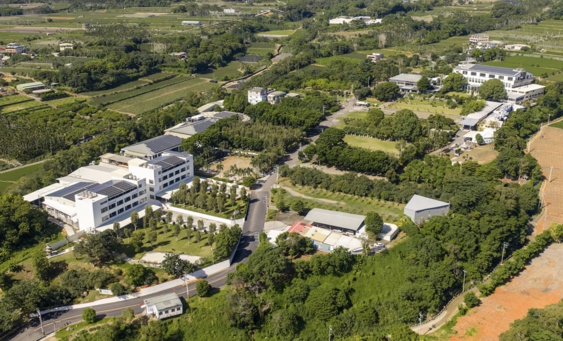 圖說1:皇穹陵紀念園區,環境清幽。