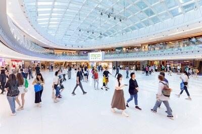 中電源動與恒基地產將於將軍澳新都城中心合作推行涵蓋一站式供冷服務、智能方案及社區教育的綜合項目,攜手推動新都城中心成為可持續發展社區。 中電源動與恒基地產將於將軍澳新都城中心合作推行涵蓋一站式供冷服務、智能方案及社區教育的綜合項目,攜手推動新都城中心成為可持續發展社區。