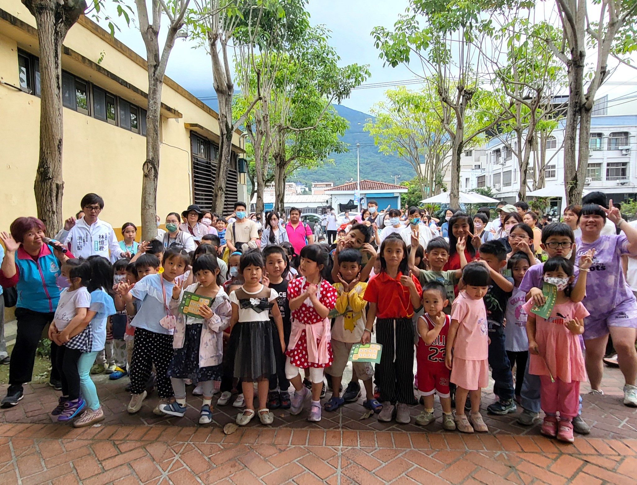 吉安鄉與東華大學合辦勇者村營隊 游淑貞鼓勵小孩闖關成為大勇士