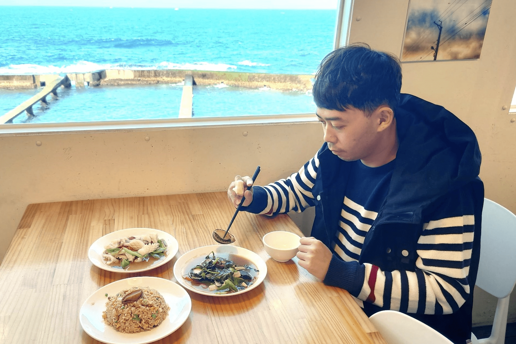 嚮往海的味道     品嚐貢寮鮑炒飯     感受海洋的美味