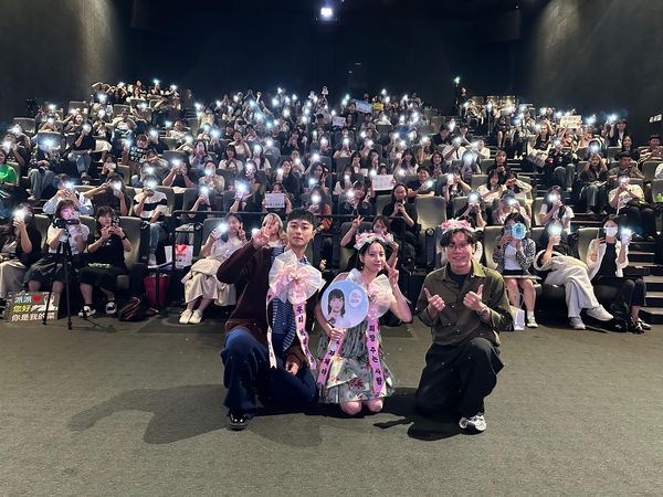 ▲施柏宇《夏日最後的祕密》韓國首映粉絲應援禮！尖叫聲壓過主持人。（圖／施柏宇工作室提供）