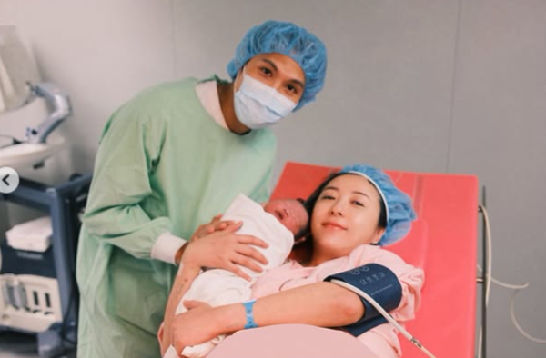 五熊迎來第一個小孩。（圖／翻攝五熊IG）