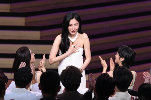 楊謹華入圍5次熬18年終於拿下視后。（圖／翻攝金鐘獎YouTube）