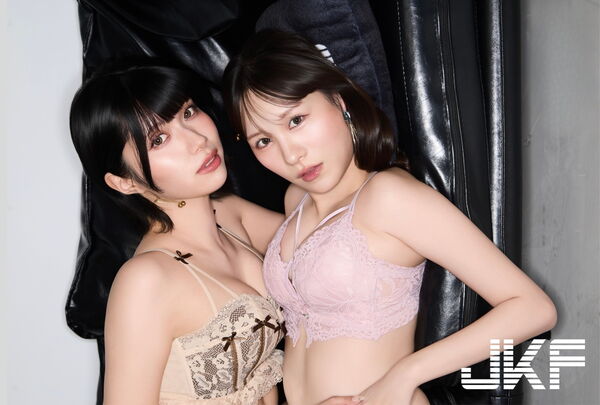 AV女優村上悠華、石原希望扮成火辣月兔。（圖／JKF提供）