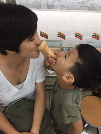 希良梨IG PO出黑底白字告知病危。(圖/翻攝希良梨IG)