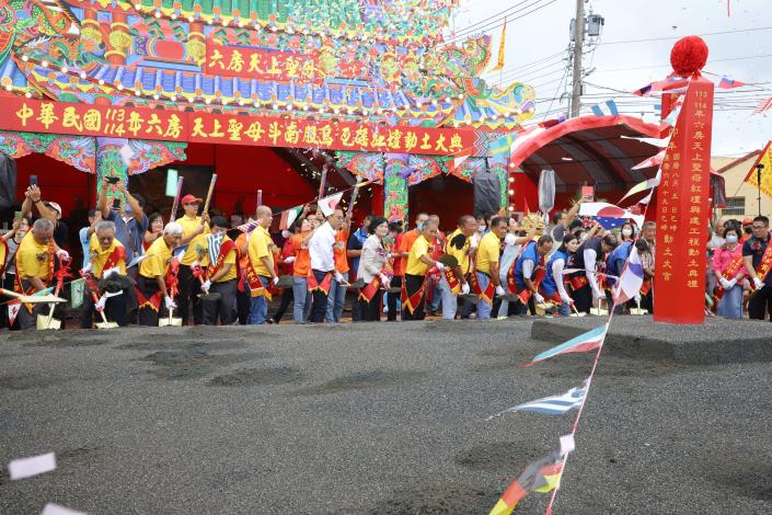 雲林六房媽過爐紅壇動土　斗南股烏瓦磘盛大舉行