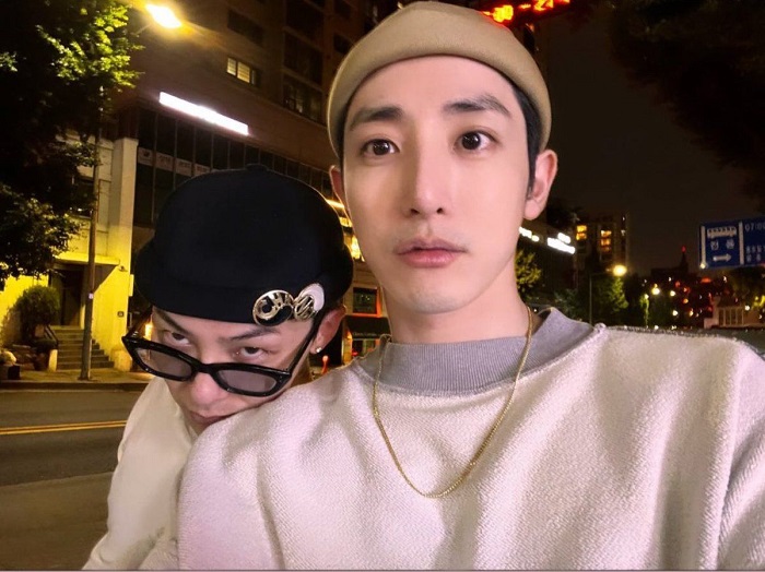 GD與李洙赫是認識16年好友。(圖/翻攝自Instagram/@leesoohyuk)