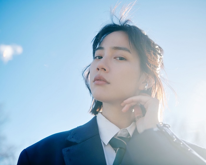 日本知名演員暨藝人 のん（本名能年玲奈），曾以晨間劇《小海女》聲名大噪。（圖／笨道策展提供）