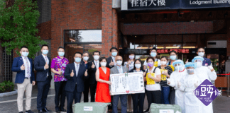 國際扶輪3482地區許鈴裕總監發起社友聯合捐贈正壓呼吸頭罩、降溫背心與冰沙機等物資