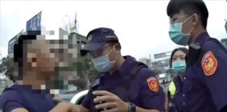 男子車上大睡造成阻塞 遭員警勸離竟咆嘯推擠